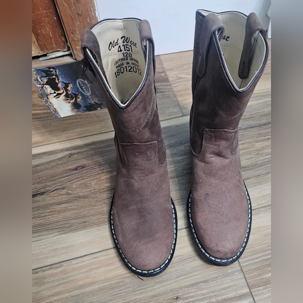 Old West Brown Roper Boots | Kids Size 12 | Classic Western Round Toe - Picture 2 of 5